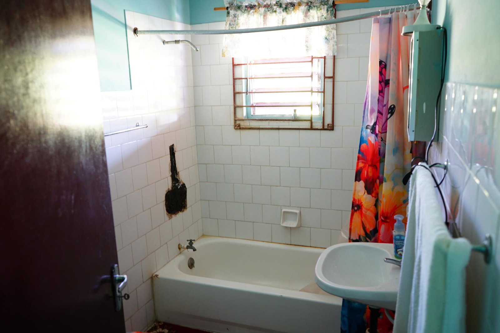 Fifteenth image of Beadle Boulevard in Santa Cruz, St. Elizabeth, Jamaica - property is For Sale
