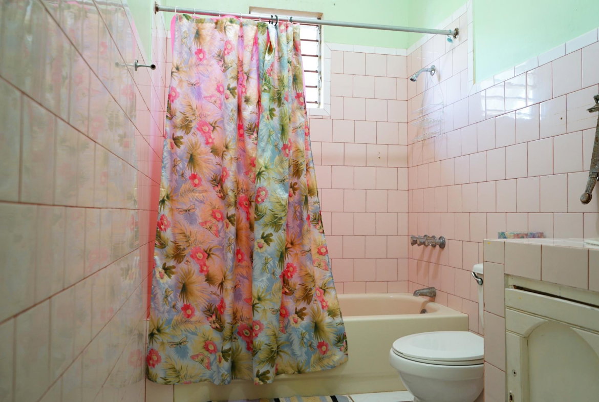 Seventh image of Beadle Boulevard in Santa Cruz, St. Elizabeth, Jamaica - property is For Sale