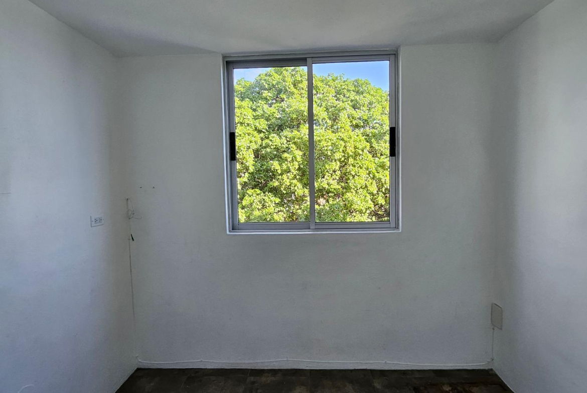 Fourth image of 8- Lady Musgrave Road, Kgn 5 in Kingston 5, St. Andrew, Jamaica - property is For Rent