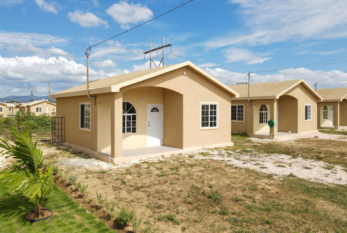 First image of 613 Phoenix Park Village 2 in Phoenix Park, St. Catherine, Jamaica - property is For Rent