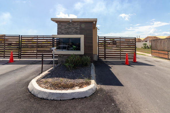 Twentieth image of 613 Phoenix Park Village 2 in Phoenix Park, St. Catherine, Jamaica - property is For Rent