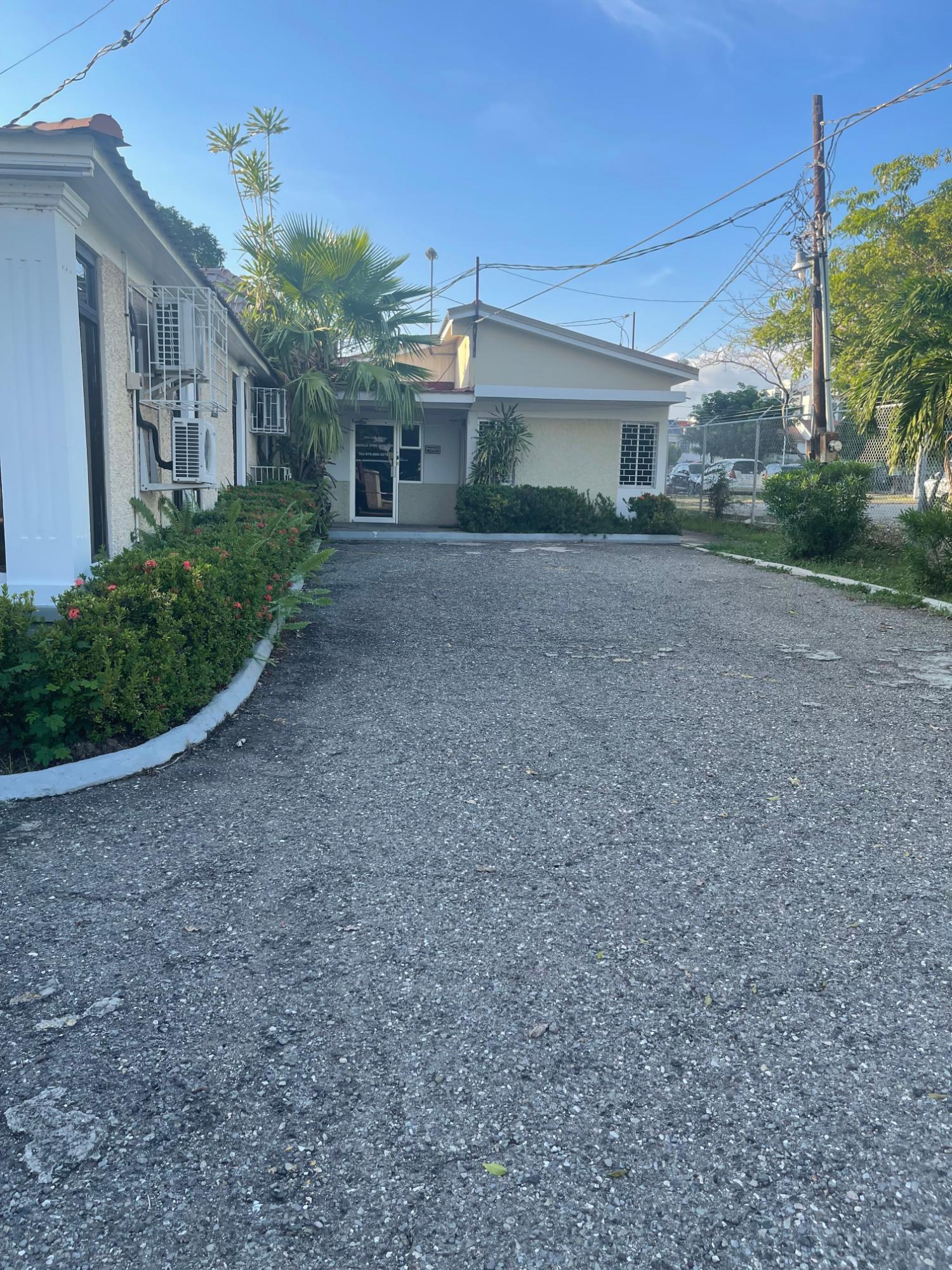 Ninth image of 7 Oxford Park Avenue in NEW KINGSTON, St. Andrew, Jamaica - property is For Rent