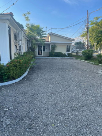 Ninth image of 7 Oxford Park Avenue in NEW KINGSTON, St. Andrew, Jamaica - property is For Rent