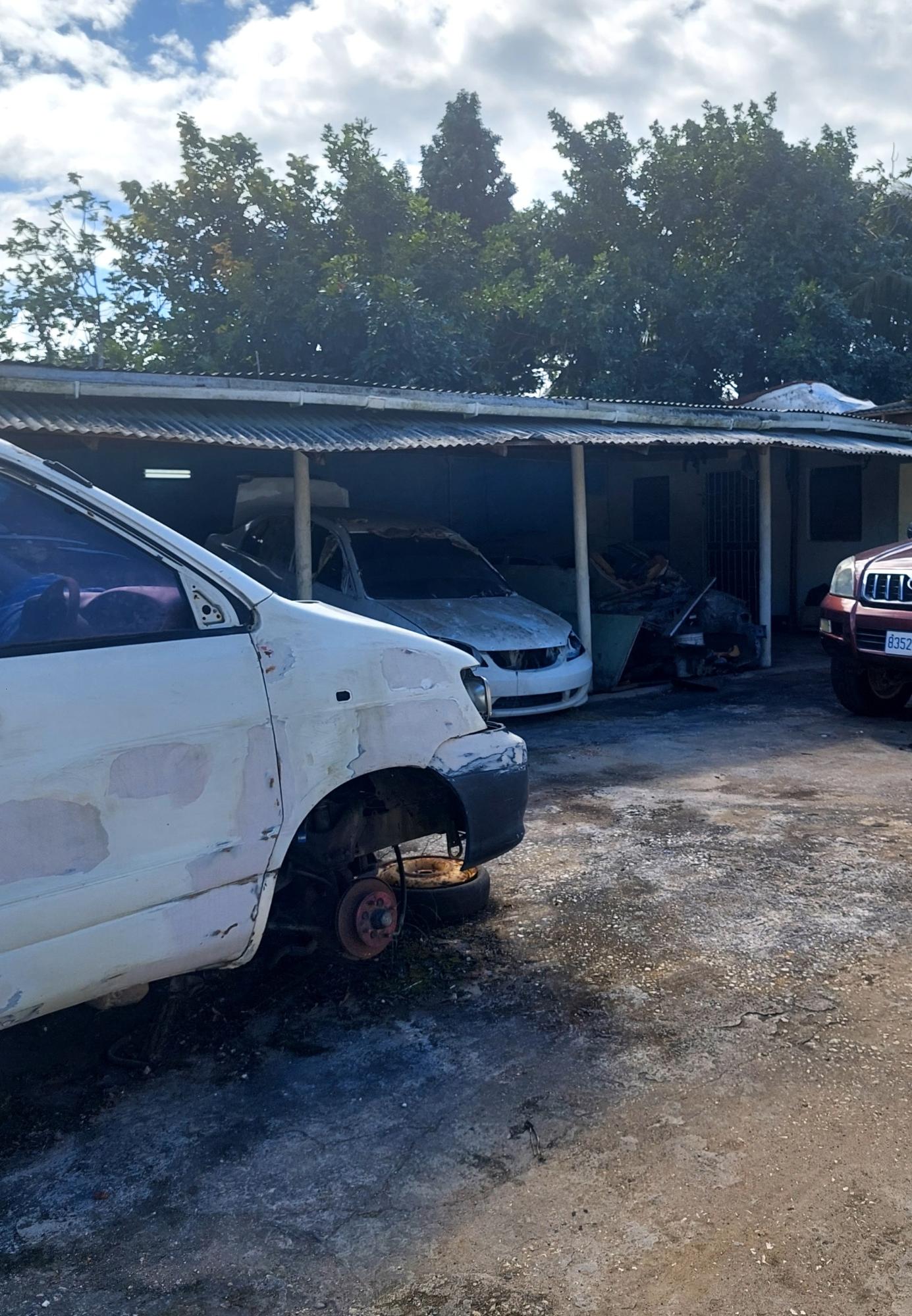 For-Sale-Residential-Home-with-Garage-in-St.-Catherine-Jamaica Third image of Bog Walk / August Town ro in Bog Walk, St. Catherine, Jamaica - property is For Sale