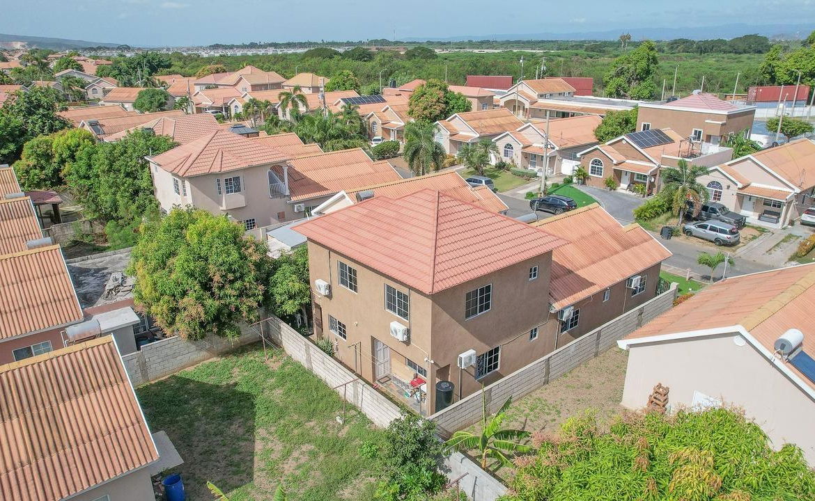 Eighth image of Flat#2-d67 Cairbbean Estate, in Caribbean Estates, St. Catherine, Jamaica - property is For Rent