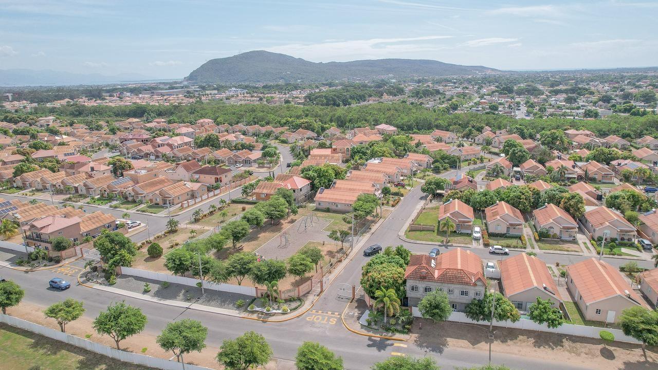 Tenth image of Flat#2-d67 Cairbbean Estate, in Caribbean Estates, St. Catherine, Jamaica - property is For Rent