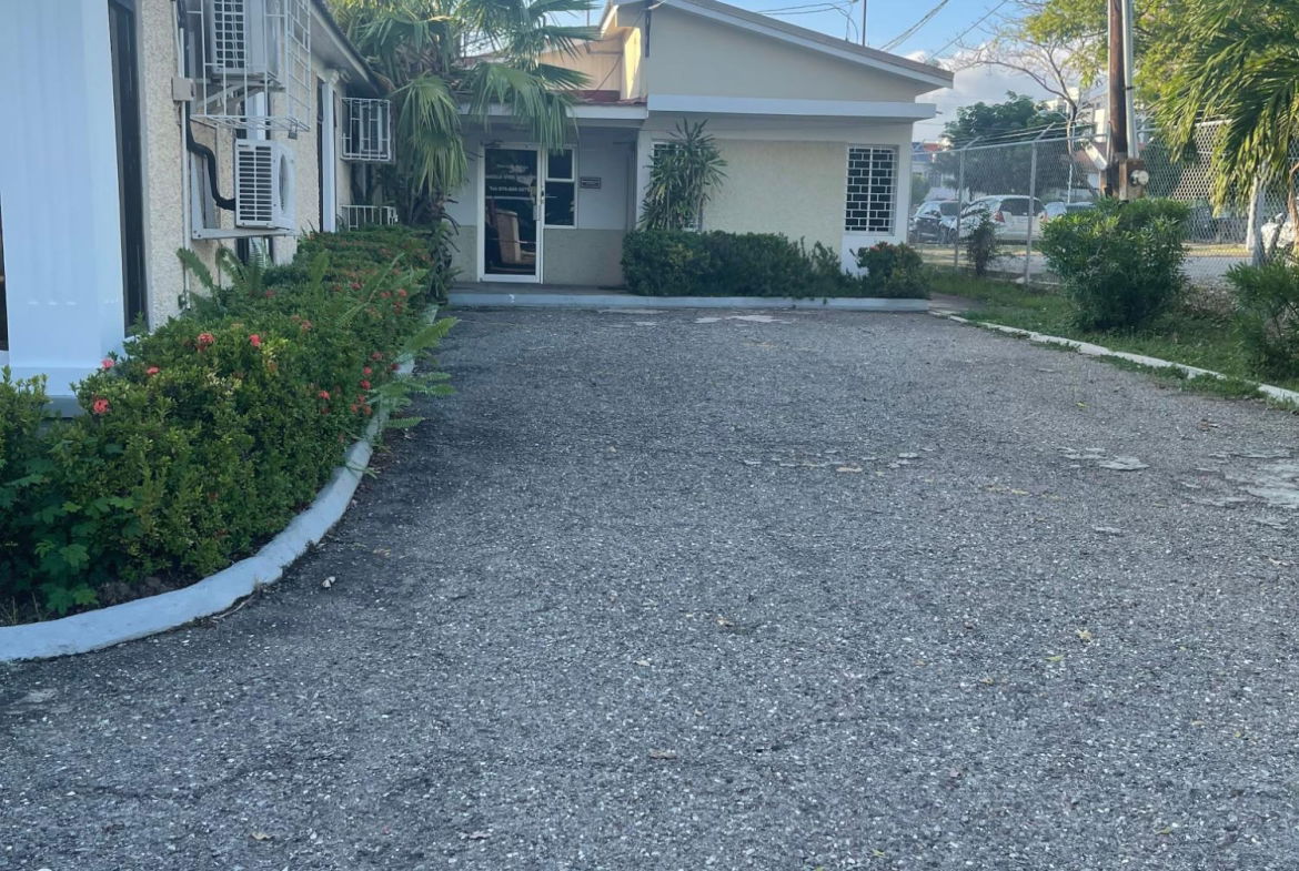 Ninth image of 1-7 Oxford Park Avenue in NEW KINGSTON, St. Andrew, Jamaica - property is For Rent