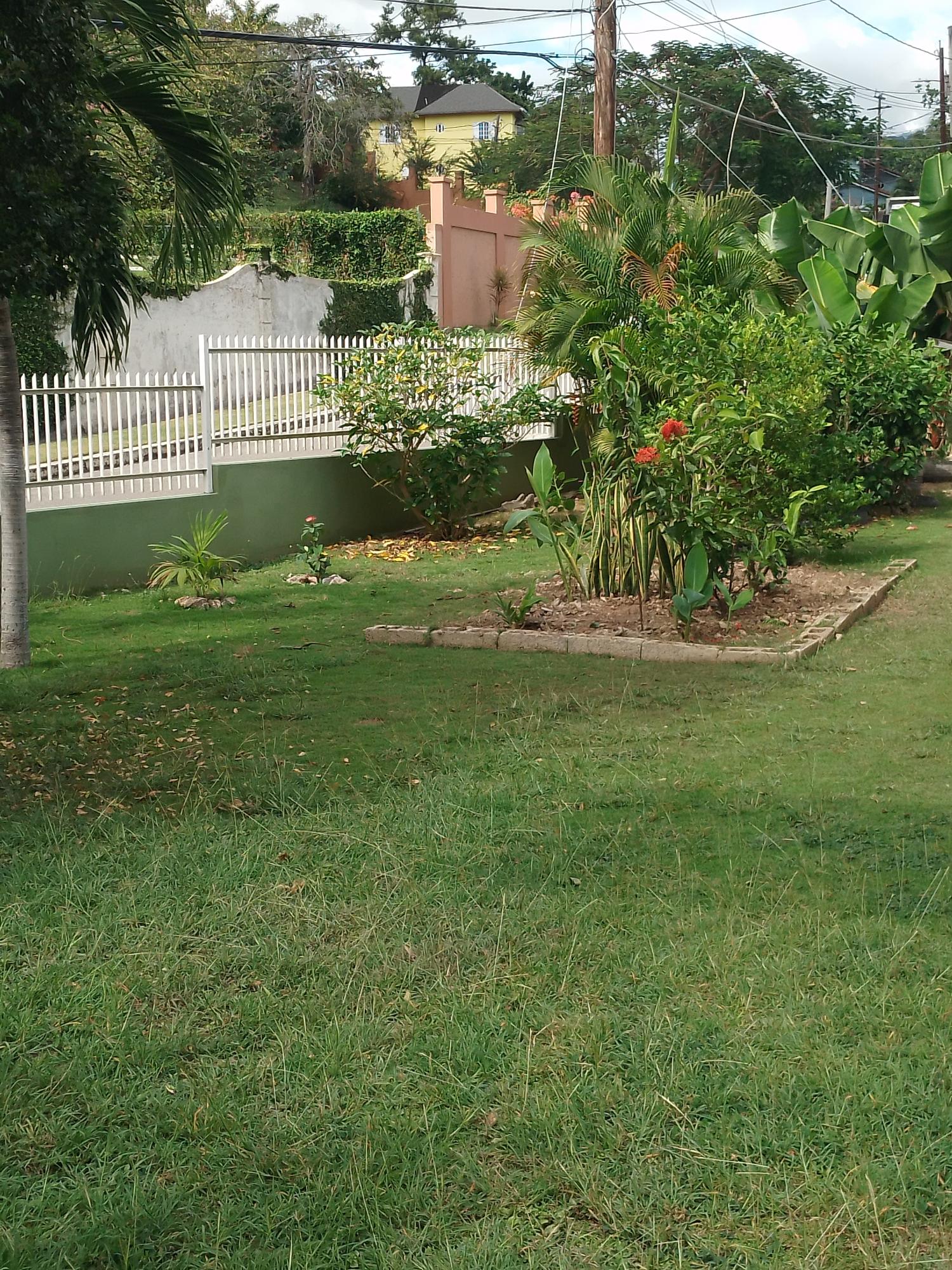 Tenth image of 9- Hillview Place in Kingston 8, St. Andrew, Jamaica - property is For Rent