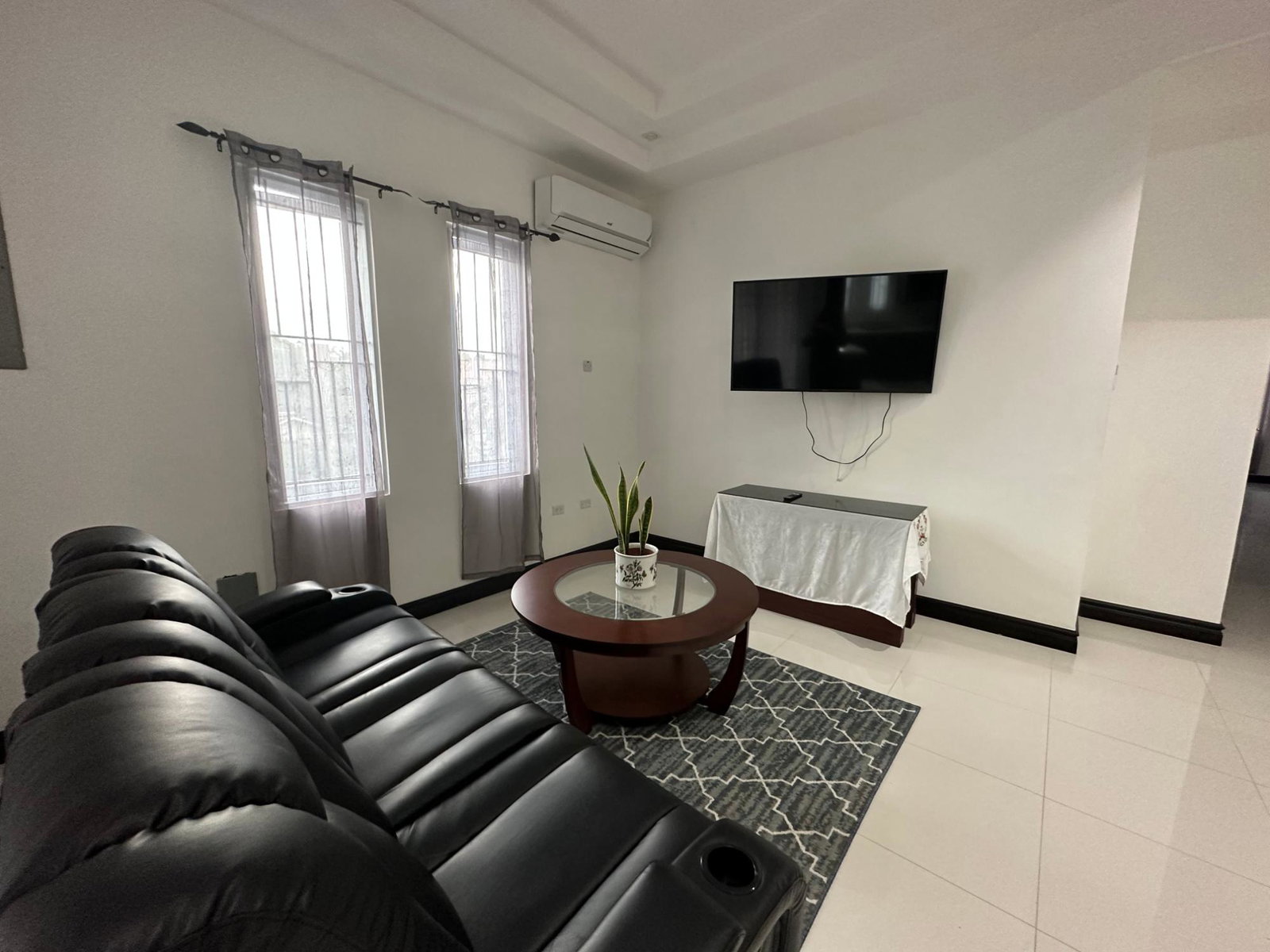 Sixth image of 5-1 Hopeville Road in Kingston 6, St. Andrew, Jamaica - property is For Rent