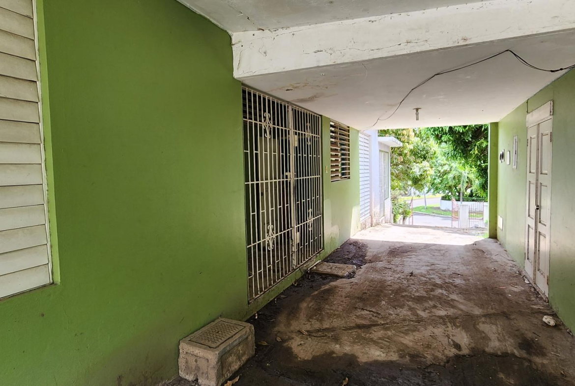 Twelfth image of 51 Keeble Crescent in Kingston 6, St. Andrew, Jamaica - property is For Sale