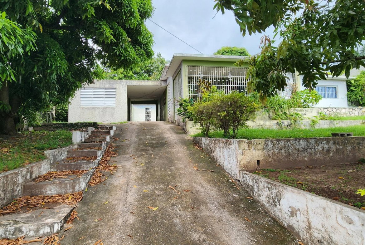 Fifth image of 51 Keeble Crescent in Kingston 6, St. Andrew, Jamaica - property is For Sale