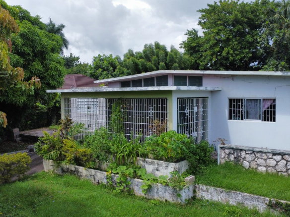 First image of 51 Keeble Crescent in Kingston 6, St. Andrew, Jamaica - property is For Sale