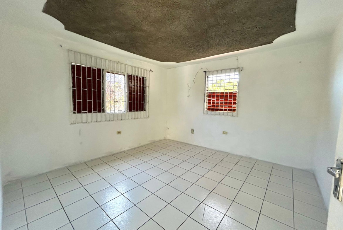 Twelfth image of Gravel Heights in Tredegar Park, St. Catherine, Jamaica - property is For Sale