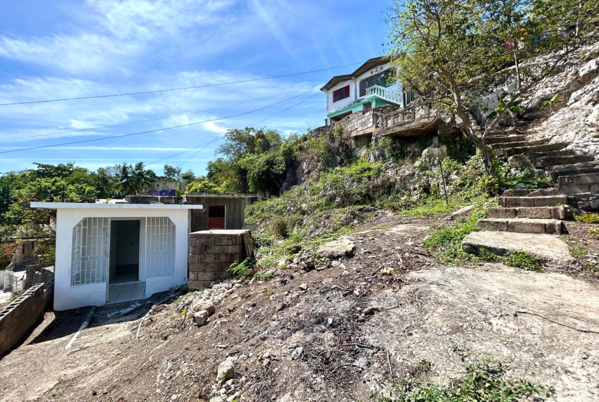 Third image of Gravel Heights in Tredegar Park, St. Catherine, Jamaica - property is For Sale