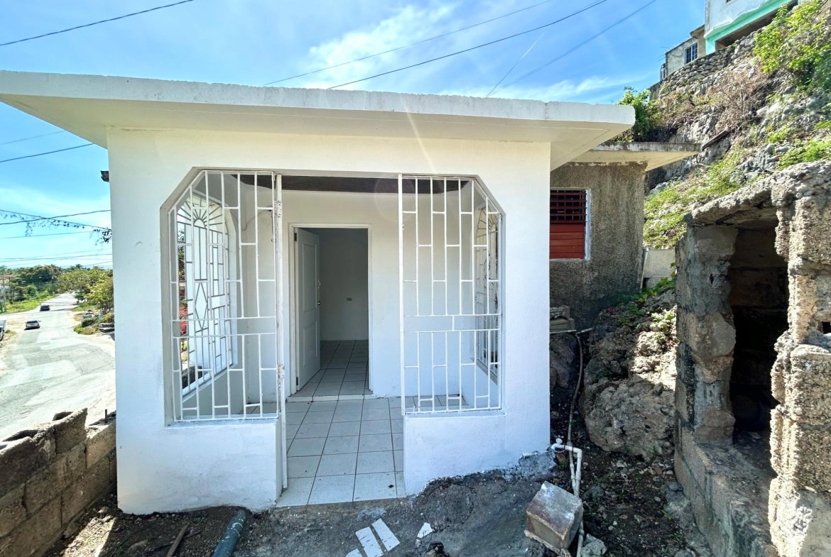 Fourth image of Gravel Heights in Tredegar Park, St. Catherine, Jamaica - property is For Sale