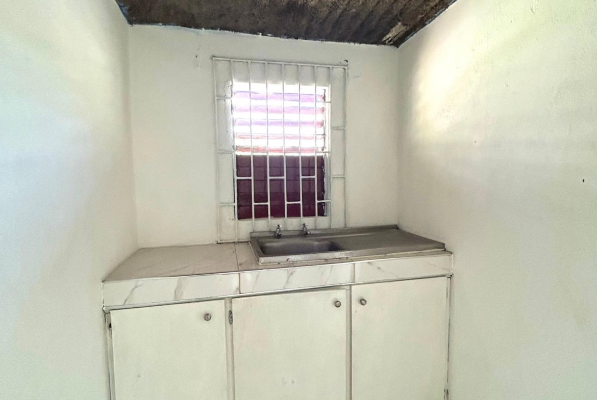 Eighth image of Gravel Heights in Tredegar Park, St. Catherine, Jamaica - property is For Sale