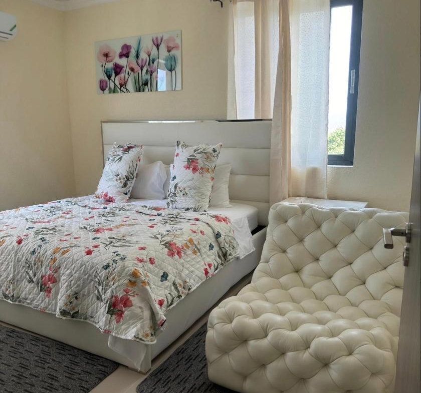 Fourth image of 19a & 19b-6 Wellington Drive in Kingston 6, St. Andrew, Jamaica - property is For Sale