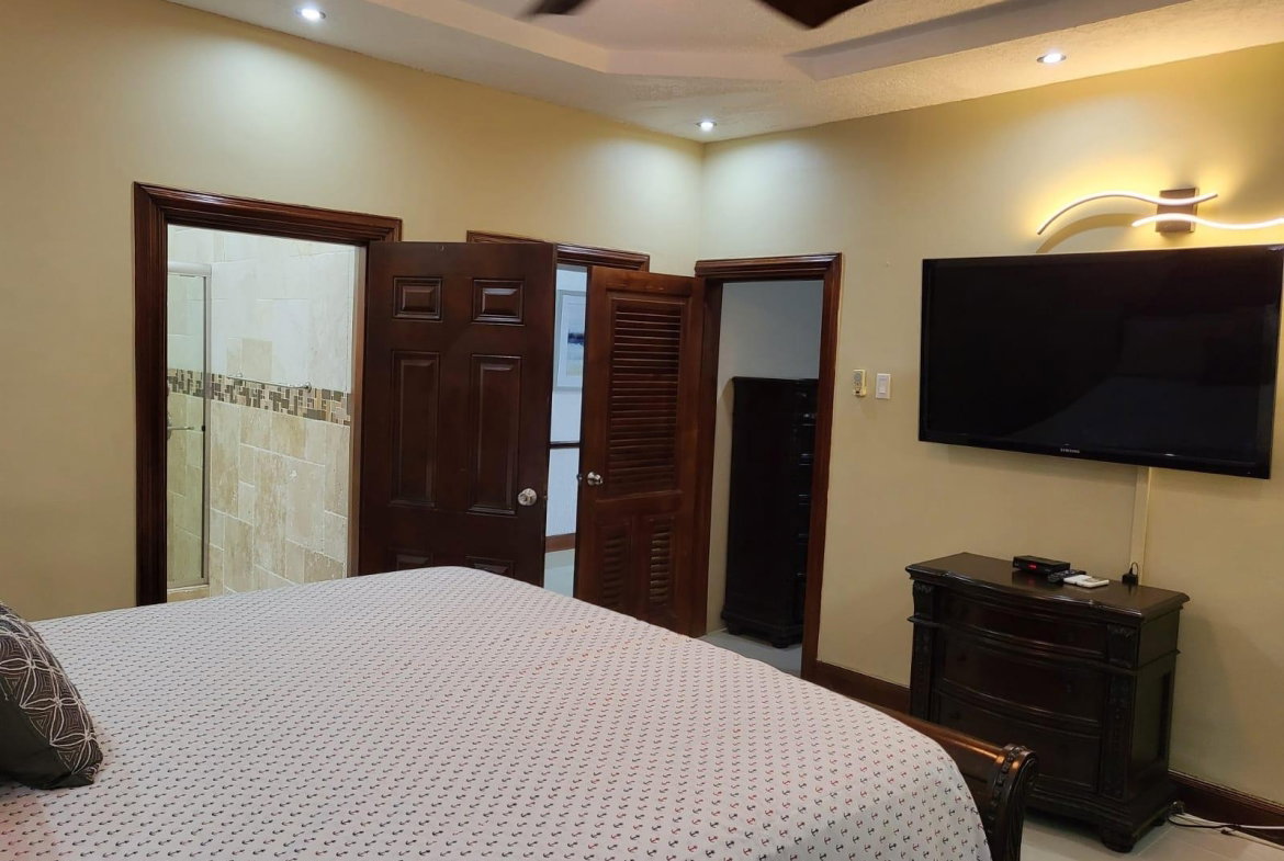 Thirteenth image of 6-10-12 Dilsbury Avenue in Kingston 8, St. Andrew, Jamaica - property is For Rent