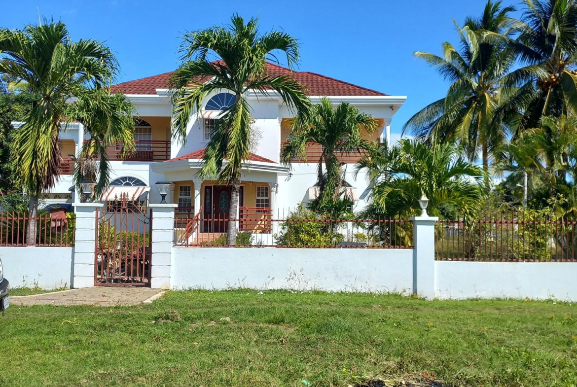 Second image of 92 Inglewood Drive in May Pen, Clarendon, Jamaica - property is For Sale