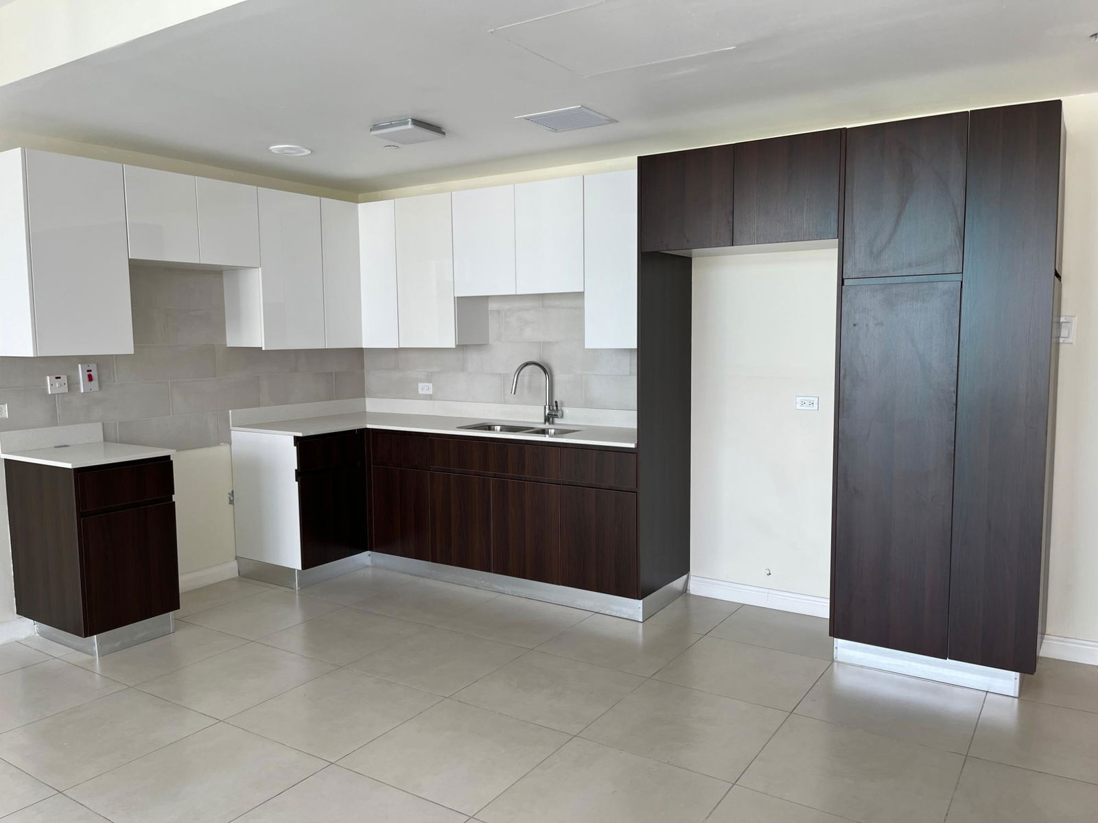 Ninth image of B701-4 Musgrave Avenue, Kingston in Kingston 5, St. Andrew, Jamaica - property is For Sale