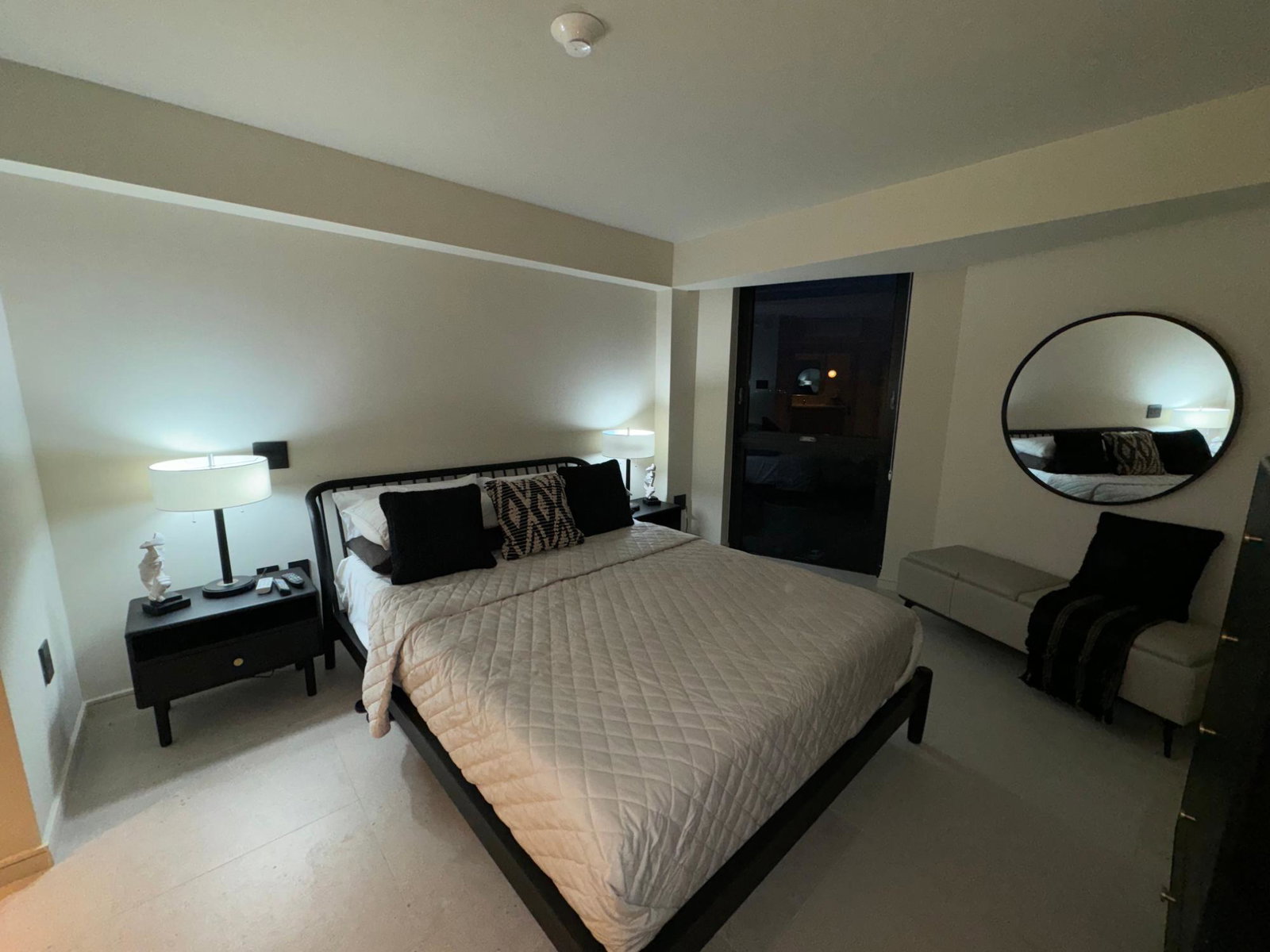 Eleventh image of 1108-2-4 King Street in Kingston 1, Kingston, Jamaica - property is For Rent