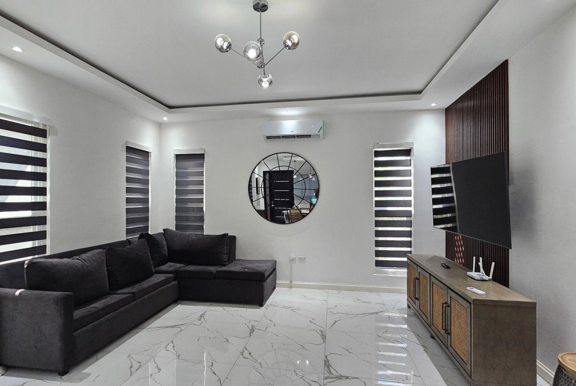 Eleventh image of 7 Halifax Avenue, Kingston in Kingston 6, St. Andrew, Jamaica - property is For Rent