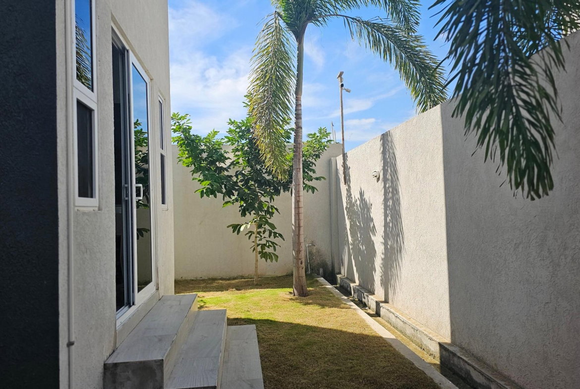 Twenty-First image of 7 Halifax Avenue, Kingston in Kingston 6, St. Andrew, Jamaica - property is For Rent