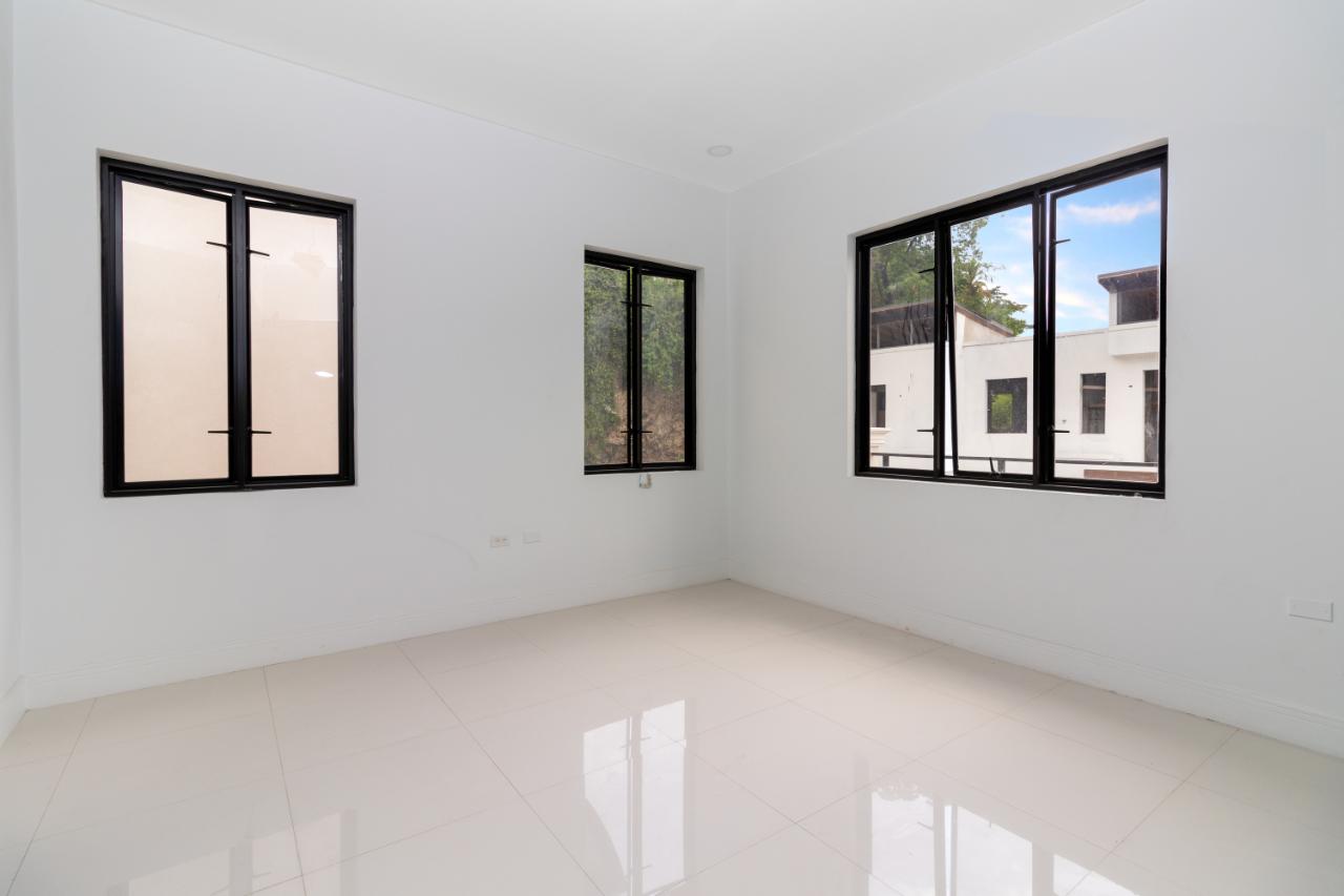 Eighth image of 4-1b Lakehurst Drive in Kingston 8, St. Andrew, Jamaica - property is For Rent