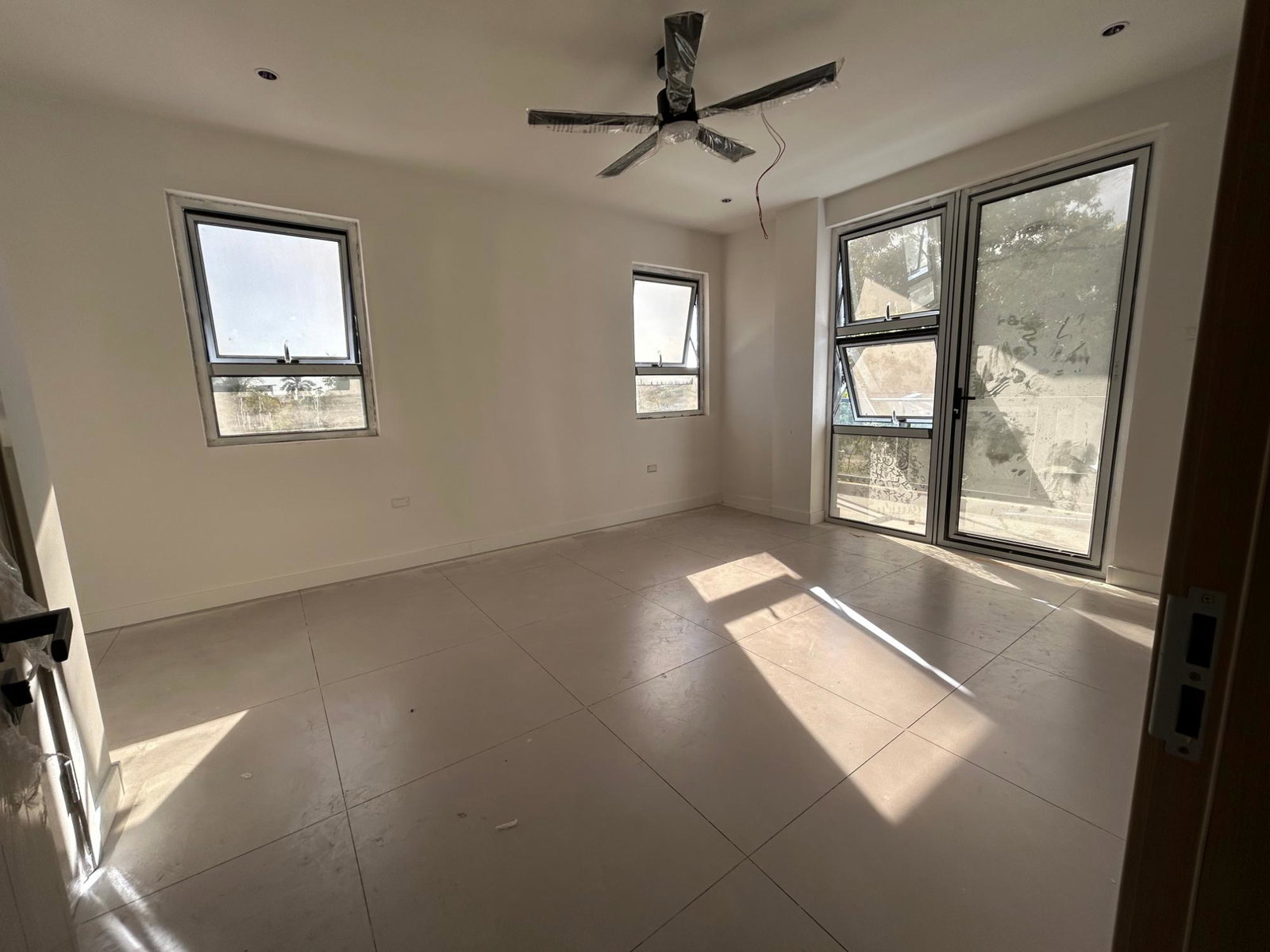 Thirteenth image of 305-2 Somerton Avenue in Kingston 6, St. Andrew, Jamaica - property is For Sale