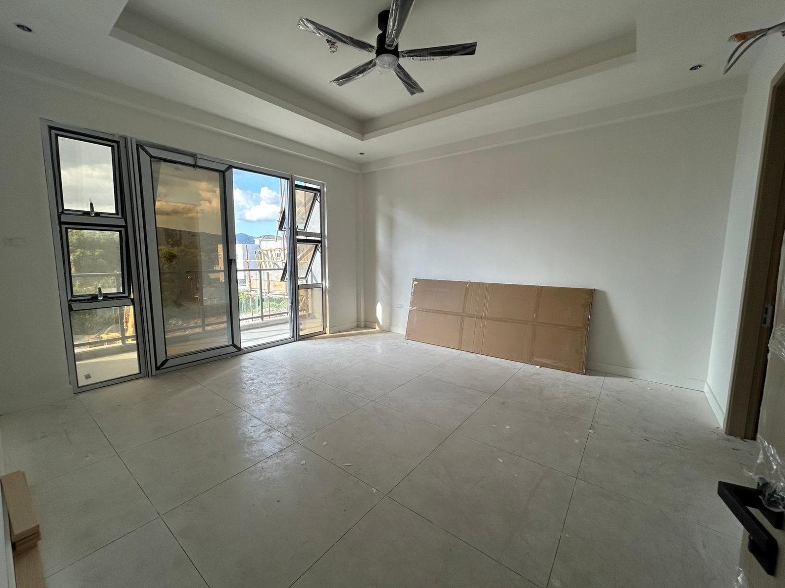 Ninth image of 305-2 Somerton Avenue in Kingston 6, St. Andrew, Jamaica - property is For Sale