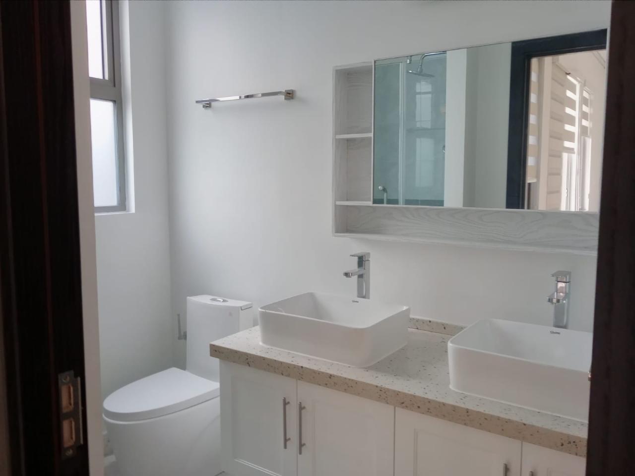 Luxury-3-Bedroom-Apartment-for-Rent-in-Kingstons-Golden-Triangle Sixth image of 3-22 Seymour Avenue in Kingston 6, St. Andrew, Jamaica - property is For Rent