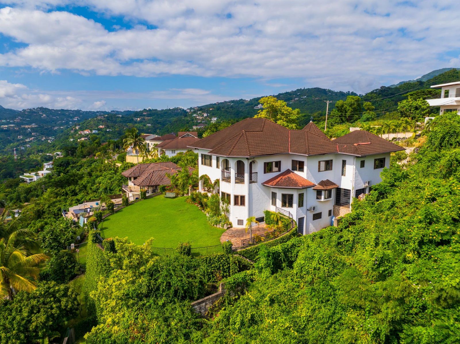Nineteenth image of 8 Sunset Boulevard in Kingston 8, St. Andrew, Jamaica - property is For Sale