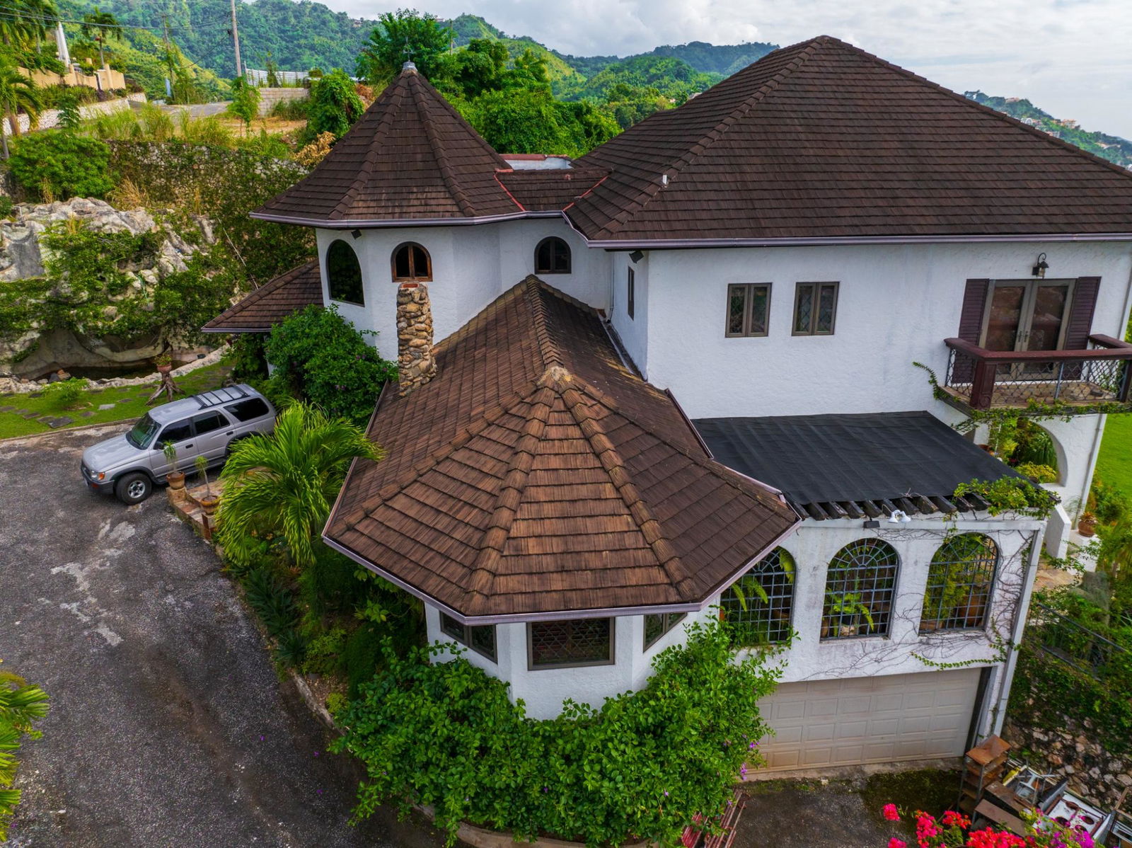 Seventh image of 8 Sunset Boulevard in Kingston 8, St. Andrew, Jamaica - property is For Sale