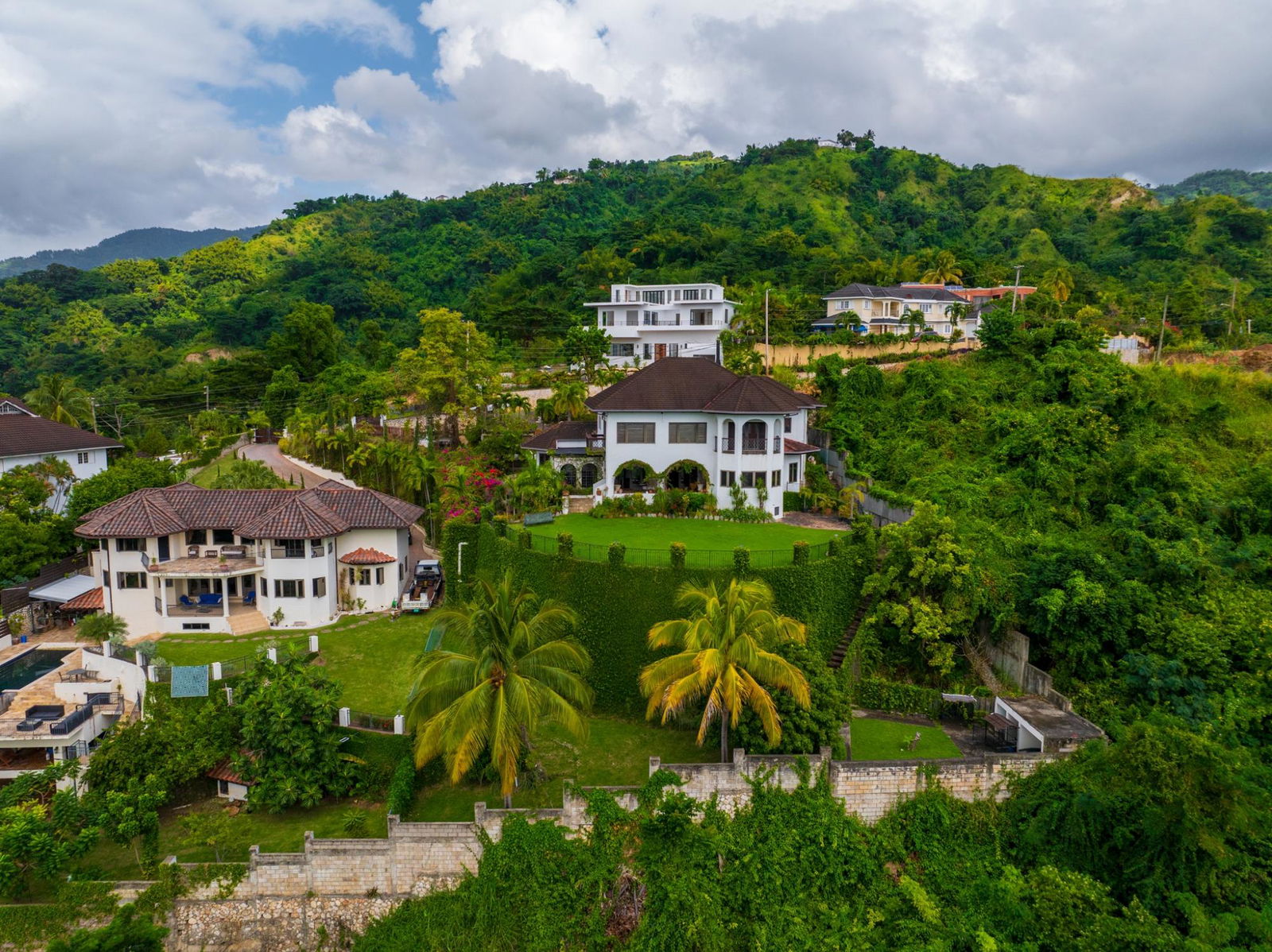 Ninth image of 8 Sunset Boulevard in Kingston 8, St. Andrew, Jamaica - property is For Sale