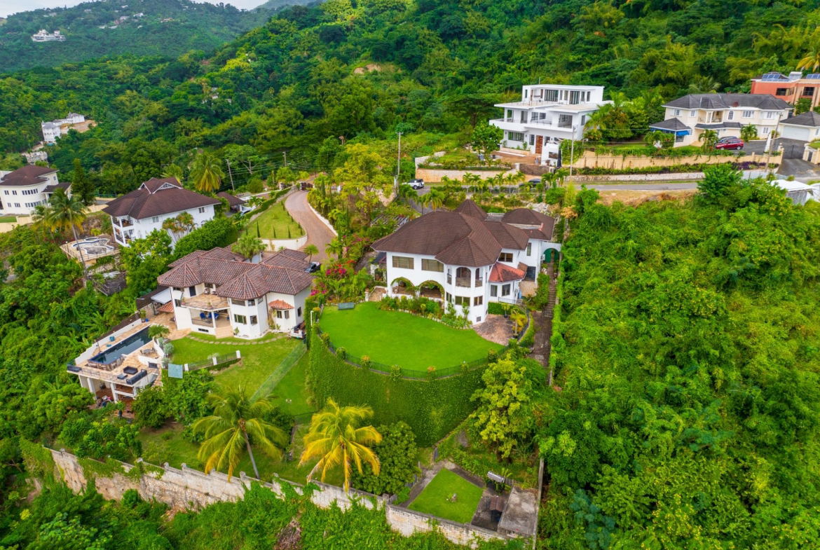 Tenth image of 8 Sunset Boulevard in Kingston 8, St. Andrew, Jamaica - property is For Sale