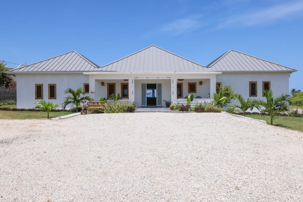 Fifth image of Treasure Beach, St. Eliza in Treasure Beach, St. Elizabeth, Jamaica - property is For Sale