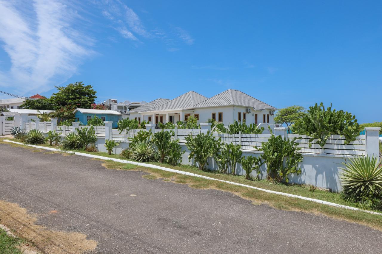 Sixth image of Treasure Beach, St. Eliza in Treasure Beach, St. Elizabeth, Jamaica - property is For Sale