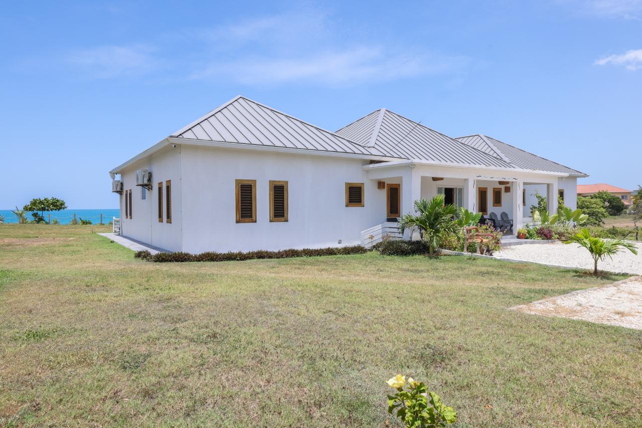 Eighth image of Treasure Beach, St. Eliza in Treasure Beach, St. Elizabeth, Jamaica - property is For Sale
