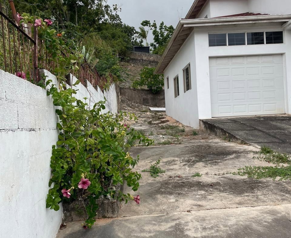Fifth image of 5 Clover Cottage Road in Belle-Aire Gardens, Manchester, Jamaica - property is For Sale