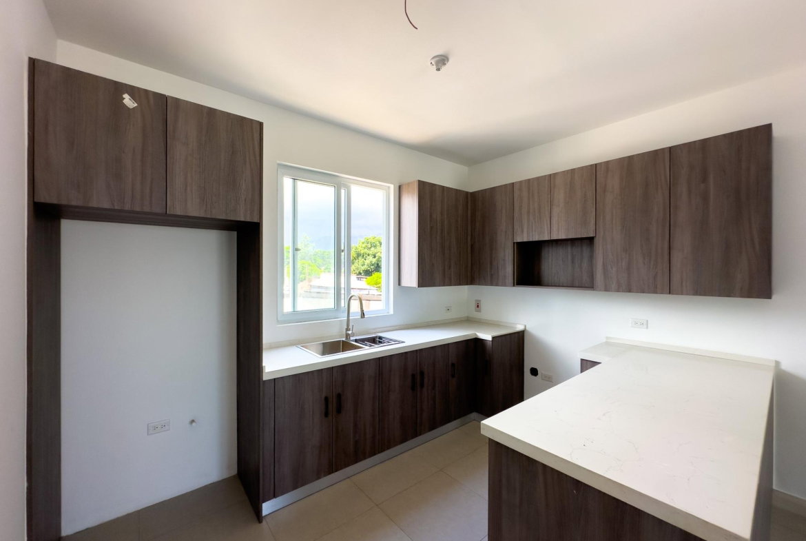 Eleventh image of 403-44 Upper Waterloo Road in Kingston 8, St. Andrew, Jamaica - property is For Sale