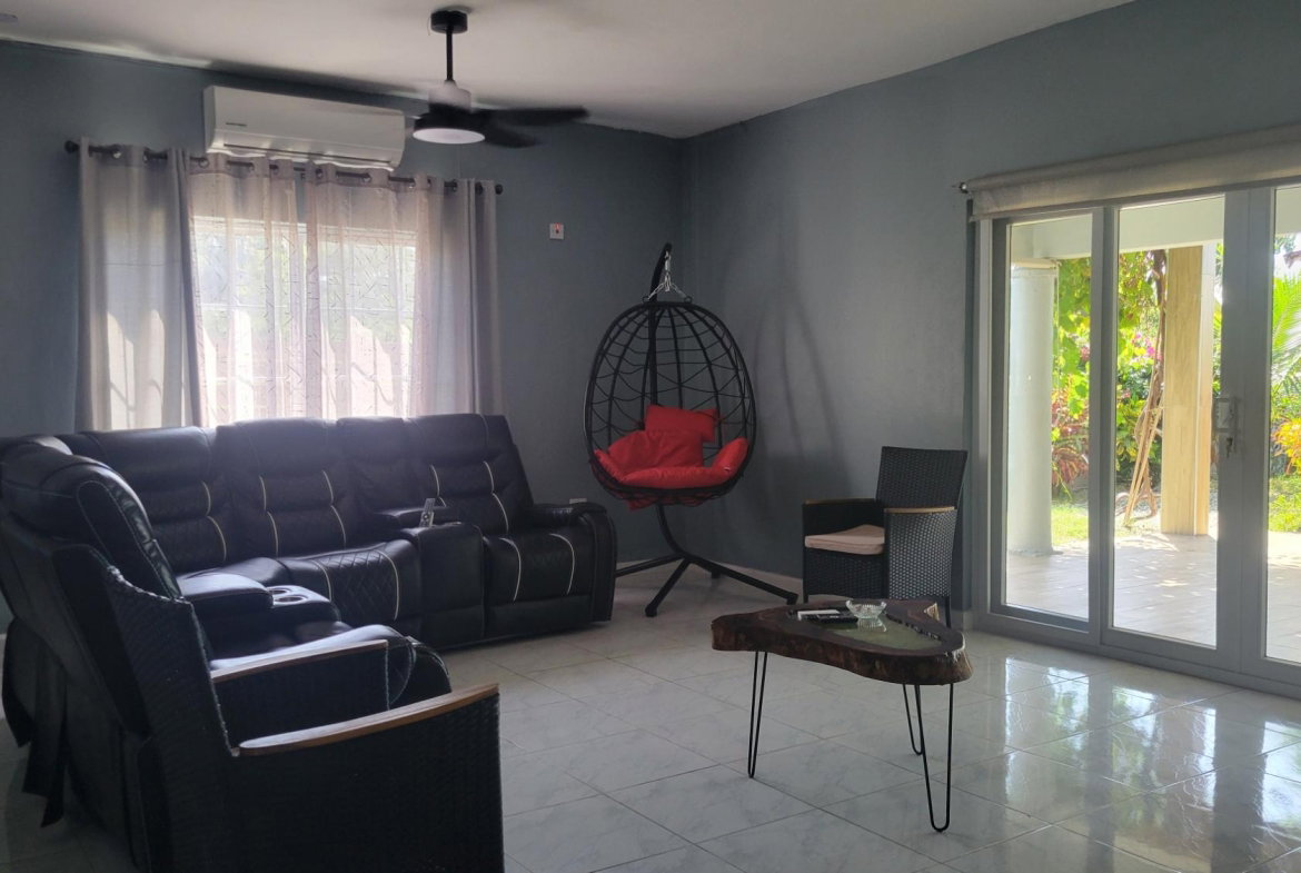 Sixth image of Parottee, St. Elizabeth in Parottee, St. Elizabeth, Jamaica - property is For Sale