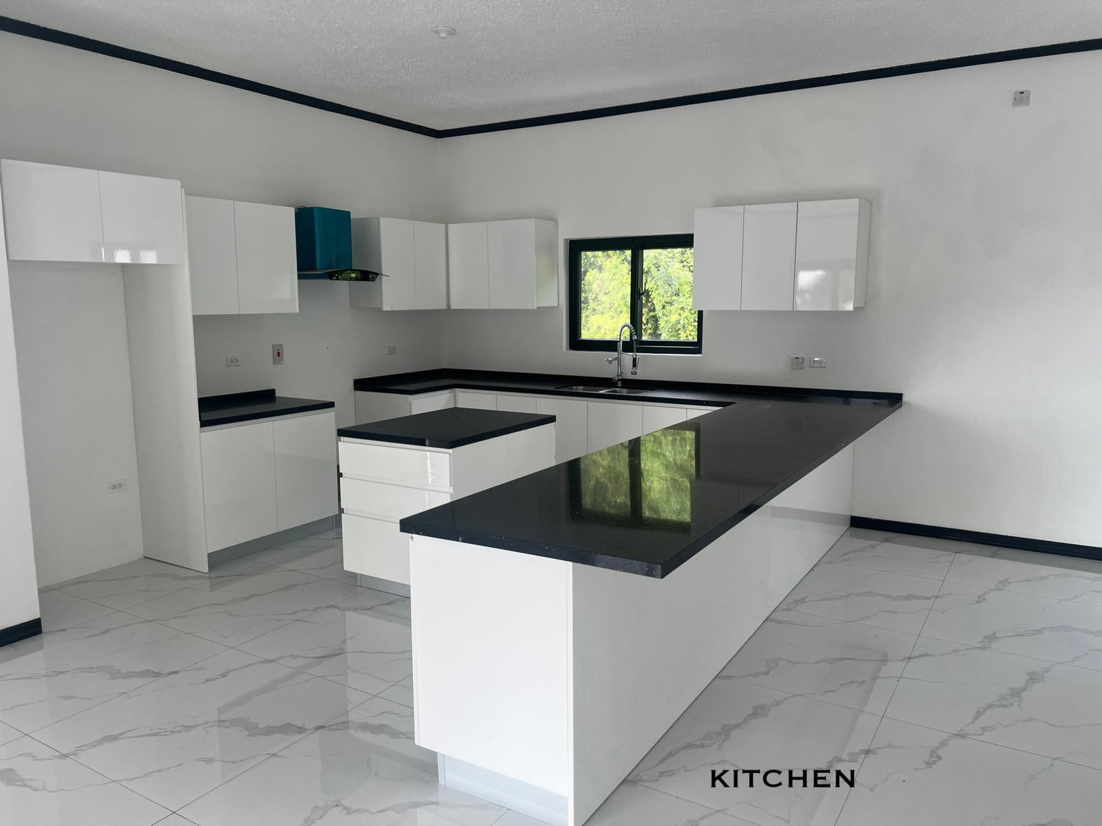 Fifth image of 28-11-13 Hill Road in Kingston 8, St. Andrew, Jamaica - property is For Rent
