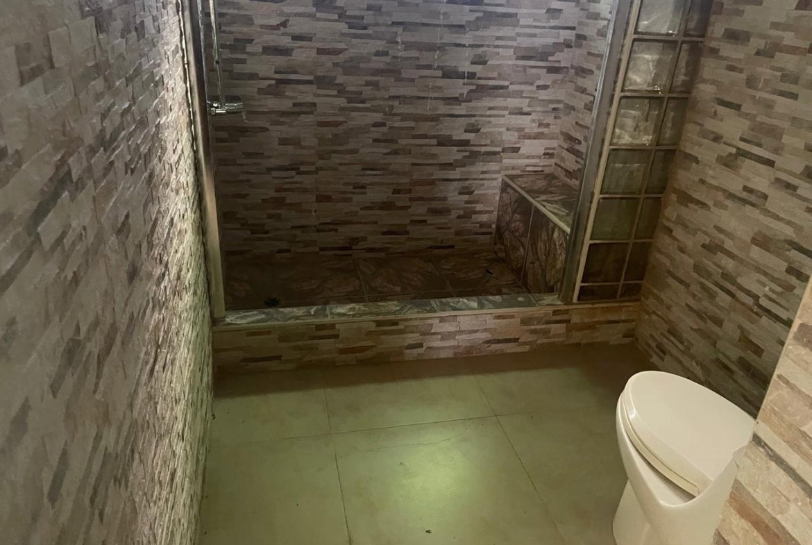 Thirteenth image of East Oakridge in Kingston 8, St. Andrew, Jamaica - property is For Sale