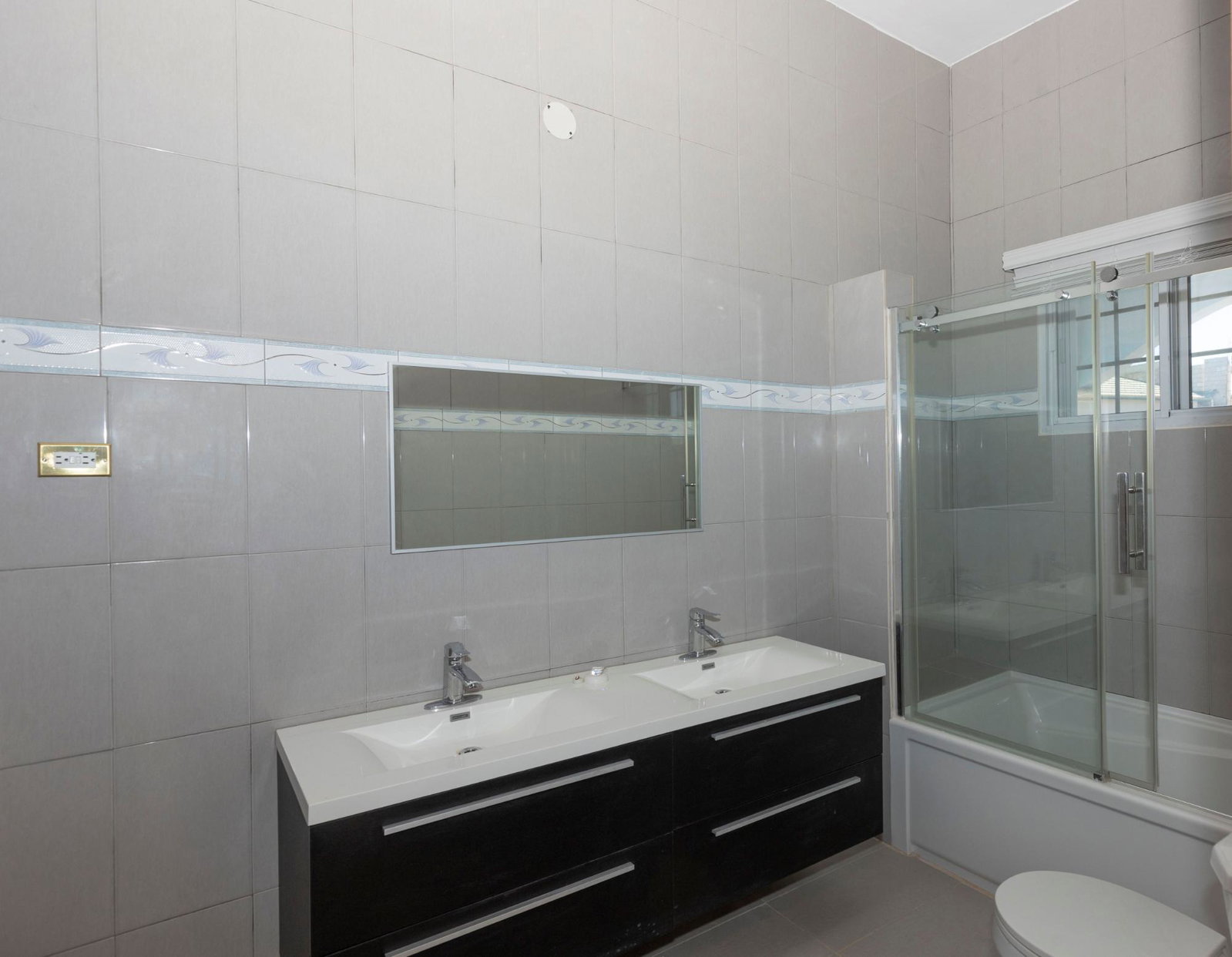 Seventh image of 21 Eden Villa in Southfield, St. Elizabeth, Jamaica - property is For Sale