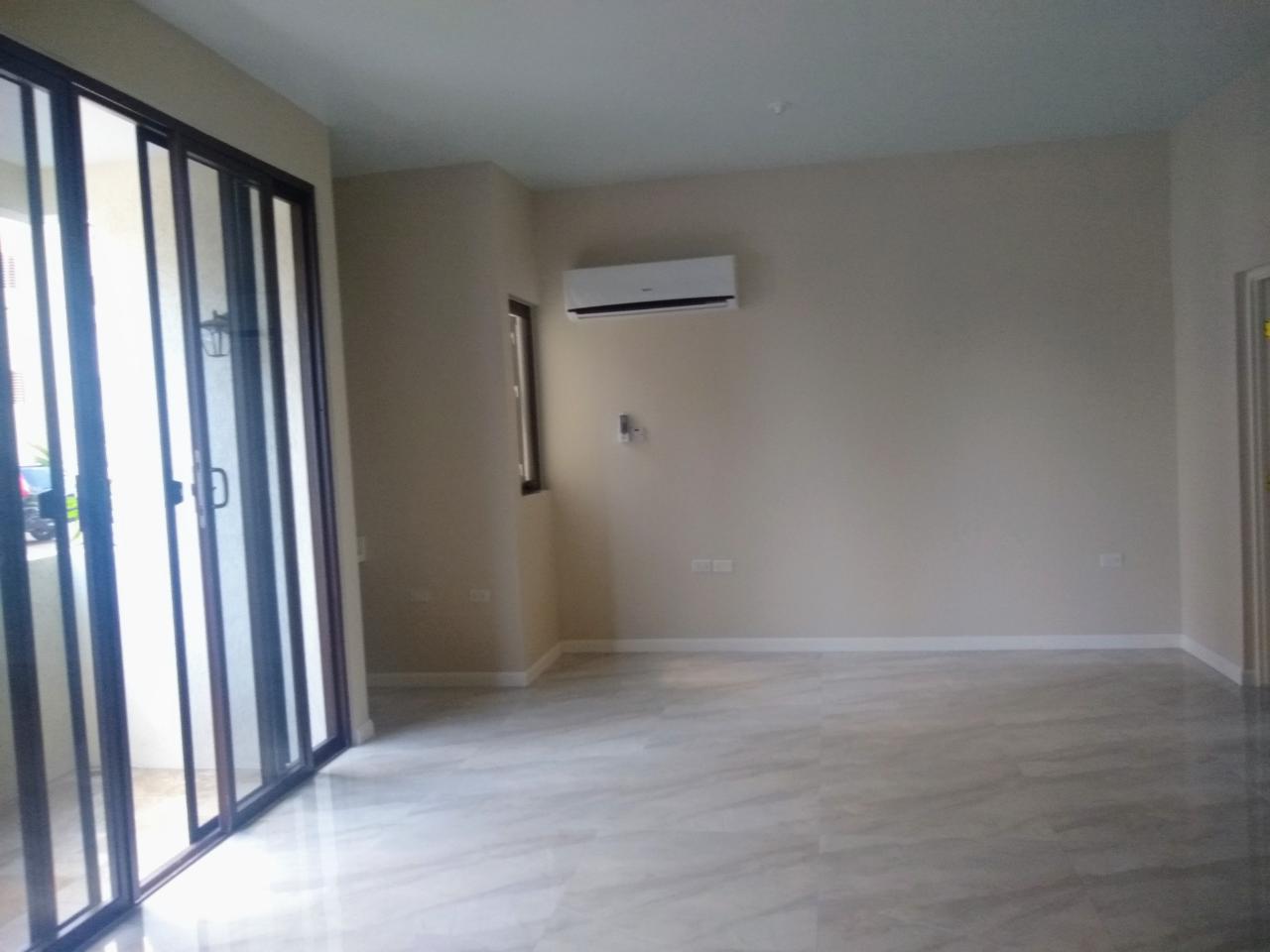 Modern-1-Bedroom-Apartment-for-Rent-in-St.-Andrew-Jamaica Sixth image of 22-6 Ottawa Avenue in Kingston 6, St. Andrew, Jamaica - property is For Rent