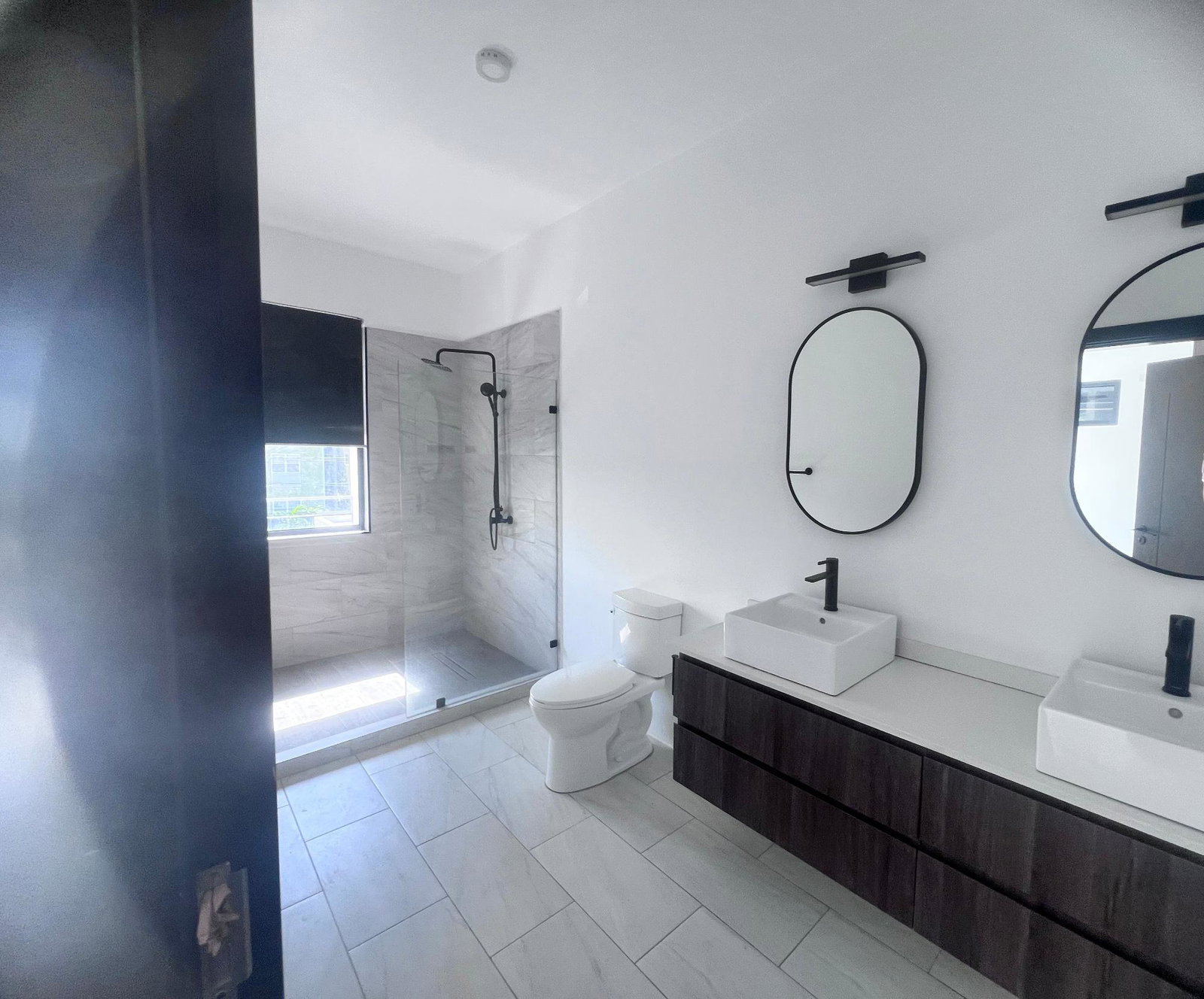 Fourteenth image of 6-4 Sunset Drive Kingston 8 in Kingston 8, St. Andrew, Jamaica - property is For Rent