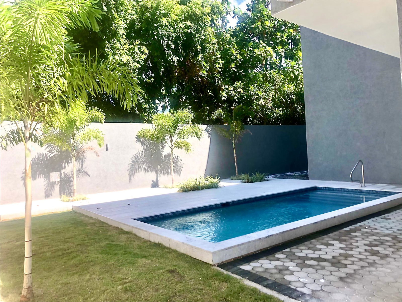 Sixteenth image of 5-6 Sunset Drive in Kingston 8, St. Andrew, Jamaica - property is For Rent