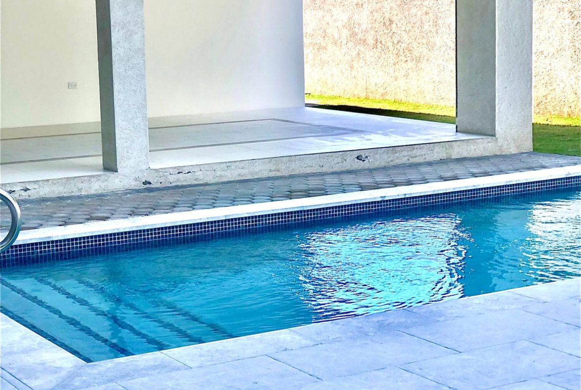 Seventeenth image of 5-6 Sunset Drive in Kingston 8, St. Andrew, Jamaica - property is For Rent
