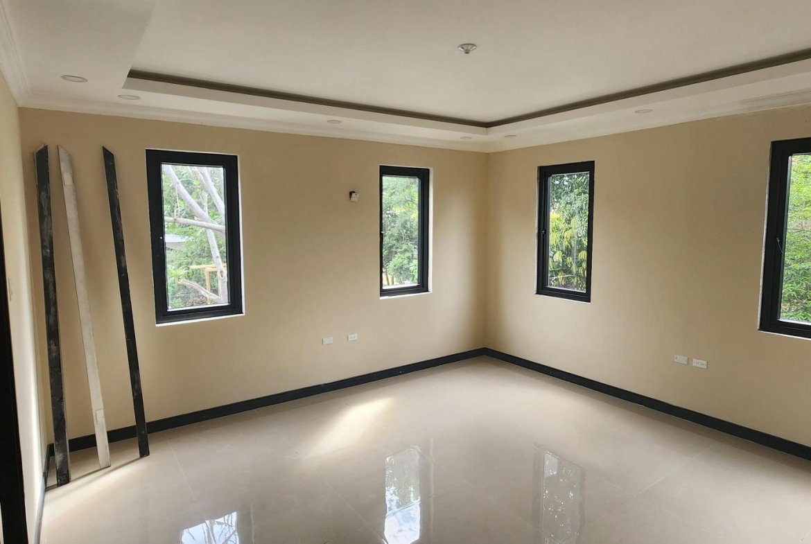 Seventh image of Unit 10-22 Darlington Avenue, Kingst in Kingston 8, St. Andrew, Jamaica - property is For Sale