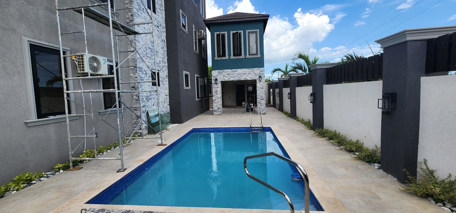 Tenth image of Unit 10-22 Darlington Avenue, Kingst in Kingston 8, St. Andrew, Jamaica - property is For Sale